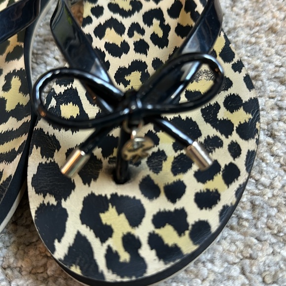 Flip flops 🩴 size 8 - Picture 2 of 4